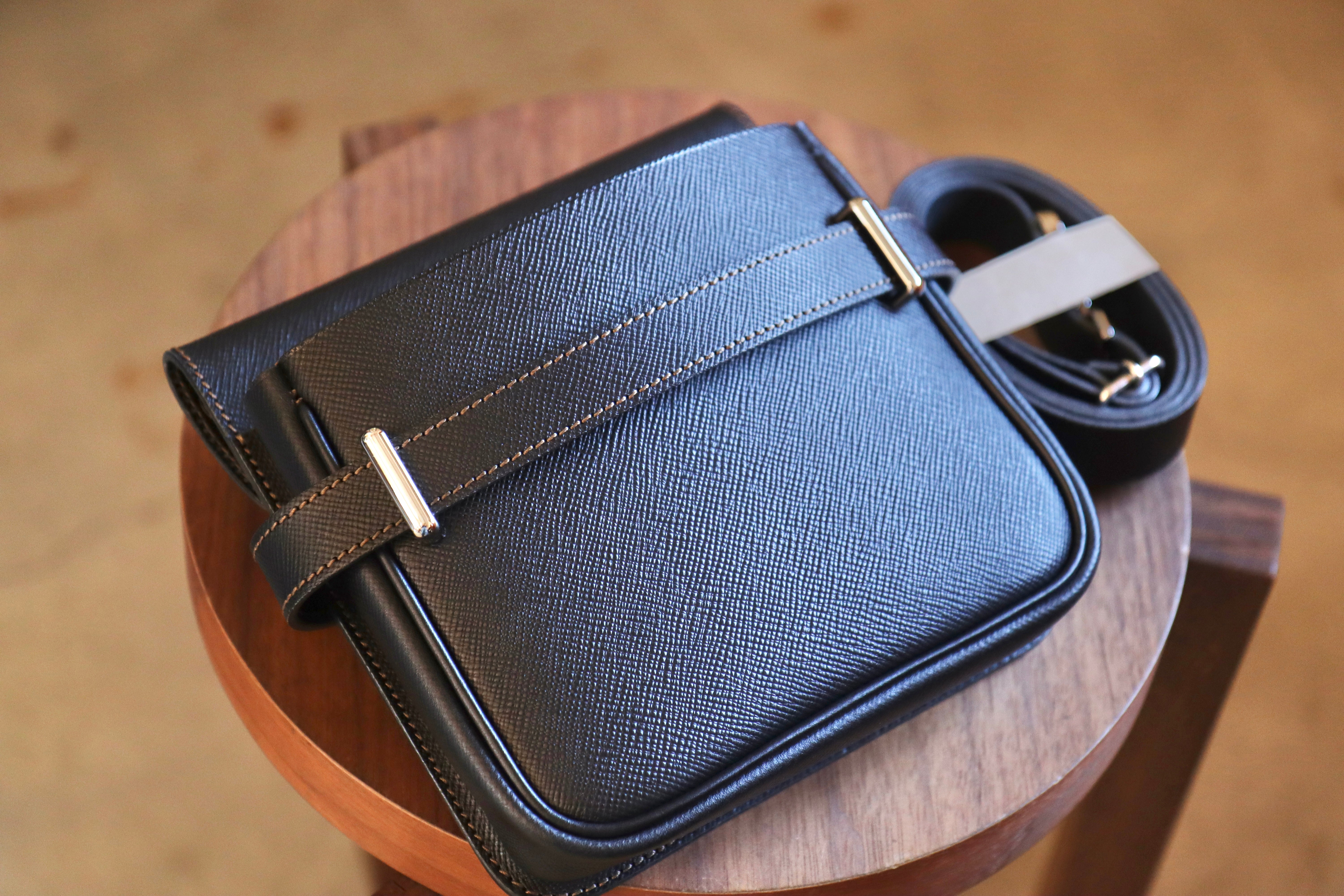 SWAN – シザーケース専門店 BLINK SCISSORS CASE